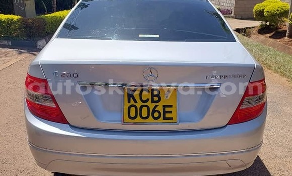 Oofamaa Mercedes-Benz C-Classe Silver Makiinaa iti Nairobi keessatti Nairobi keessatti Oofamaa Mercedes-Benz C-Classe Silver Makiinaa iti Nairobi keessatti Nairobi keessatti