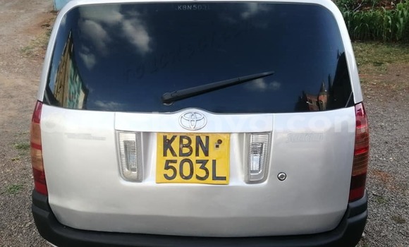 Oofamaa Toyota Succeed Silver Makiinaa iti Nairobi keessatti Nairobi keessatti Oofamaa Toyota Succeed Silver Makiinaa iti Nairobi keessatti Nairobi keessatti