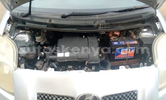 Oofamaa Toyota Vitz Silver Makiinaa iti Nairobi keessatti Nairobi keessatti Oofamaa Toyota Vitz Silver Makiinaa iti Nairobi keessatti Nairobi keessatti