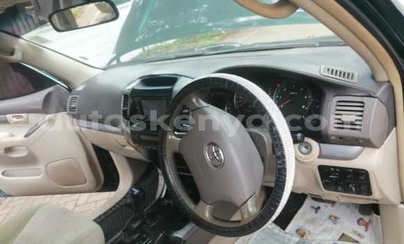 Oofamaa Toyota Land Cruiser Prado Green Makiinaa iti Nairobi keessatti Nairobi keessatti Oofamaa Toyota Land Cruiser Prado Green Makiinaa iti Nairobi keessatti Nairobi keessatti