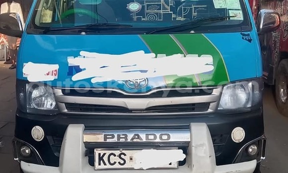 Oofamaa Toyota Shark Blue Makiinaa iti Nairobi keessatti Nairobi keessatti