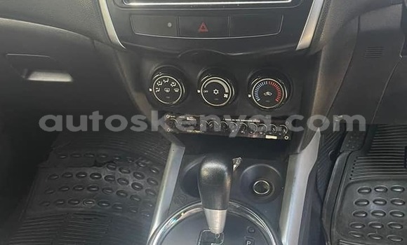 Oofamaa Mitsubishi RVR Silver Makiinaa iti Nairobi keessatti Nairobi keessatti Oofamaa Mitsubishi RVR Silver Makiinaa iti Nairobi keessatti Nairobi keessatti