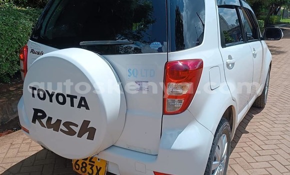 Oofamaa Toyota Rush White Makiinaa iti Nairobi keessatti Nairobi keessatti Oofamaa Toyota Rush White Makiinaa iti Nairobi keessatti Nairobi keessatti