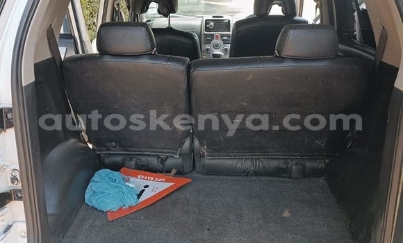 Oofamaa Toyota Rush White Makiinaa iti Nairobi keessatti Nairobi keessatti Oofamaa Toyota Rush White Makiinaa iti Nairobi keessatti Nairobi keessatti