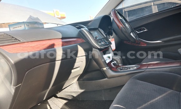 Nunua Ilio tumika Toyota Allion Fedha Gari ndani ya Nairobi nchini Nairobi Nunua Ilio tumika Toyota Allion Fedha Gari ndani ya Nairobi nchini Nairobi
