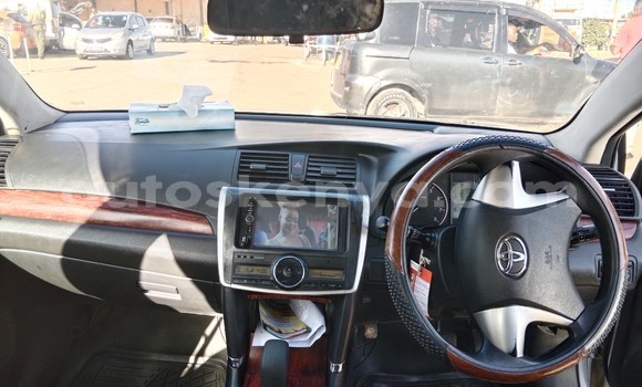 Nunua Ilio tumika Toyota Allion Fedha Gari ndani ya Nairobi nchini Nairobi Nunua Ilio tumika Toyota Allion Fedha Gari ndani ya Nairobi nchini Nairobi