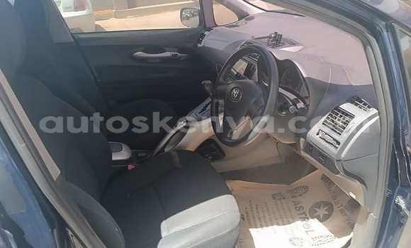 Oofamaa Toyota Auris Blue Makiinaa iti Nairobi keessatti Nairobi keessatti Oofamaa Toyota Auris Blue Makiinaa iti Nairobi keessatti Nairobi keessatti