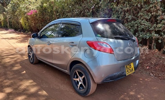 Nunua Ilio tumika Mazda Demio Fedha Gari ndani ya Nairobi nchini Nairobi