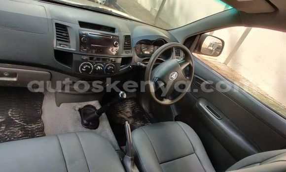 Buy Used Toyota Hilux Silver Car in Nairobi in Nairobi Buy Used Toyota Hilux Silver Car in Nairobi in Nairobi