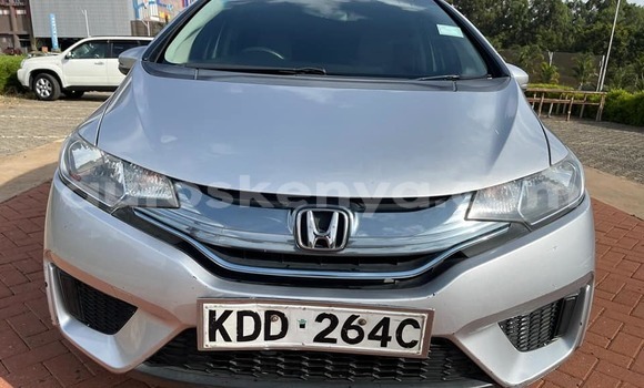 Oofamaa Honda Fit Silver Makiinaa iti Nairobi keessatti Nairobi keessatti Oofamaa Honda Fit Silver Makiinaa iti Nairobi keessatti Nairobi keessatti