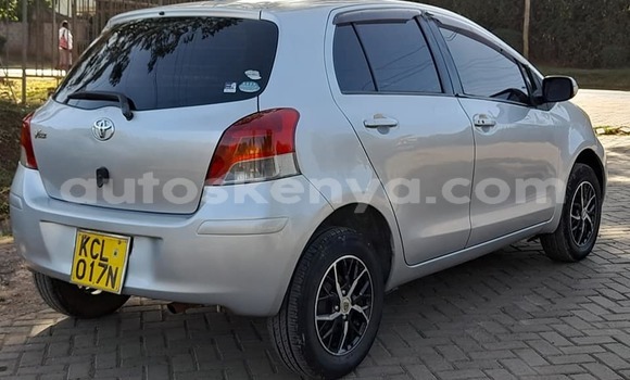 Oofamaa Toyota Vitz Silver Makiinaa iti Nairobi keessatti Nairobi keessatti Oofamaa Toyota Vitz Silver Makiinaa iti Nairobi keessatti Nairobi keessatti