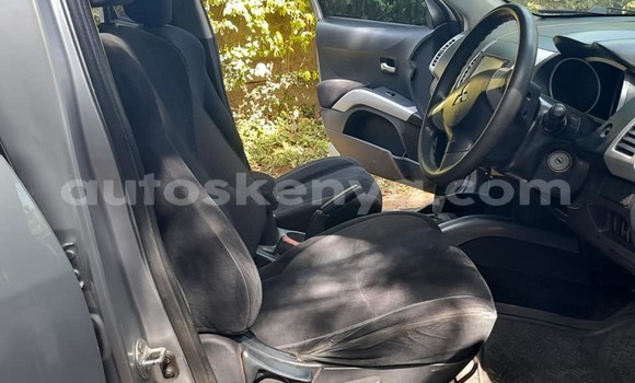 Buy Used Mitsubishi Outlander Silver Car in Nairobi in Nairobi Buy Used Mitsubishi Outlander Silver Car in Nairobi in Nairobi