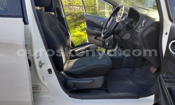 Oofamaa Nissan Note White Makiinaa iti Nairobi keessatti Nairobi keessatti Oofamaa Nissan Note White Makiinaa iti Nairobi keessatti Nairobi keessatti