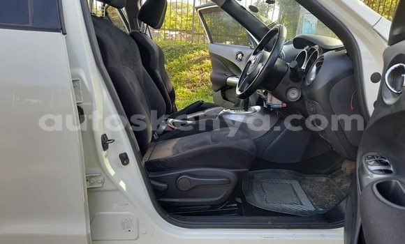 Oofamaa Nissan Juke White Makiinaa iti Nairobi keessatti Nairobi keessatti Oofamaa Nissan Juke White Makiinaa iti Nairobi keessatti Nairobi keessatti