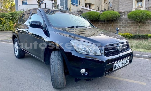 Nunua Ilio tumika Toyota RAV4 Nyeusi Gari ndani ya Nairobi nchini Nairobi