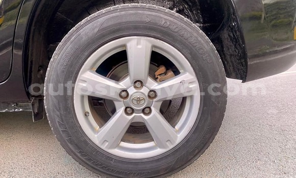 Nunua Ilio tumika Toyota RAV4 Nyeusi Gari ndani ya Nairobi nchini Nairobi Nunua Ilio tumika Toyota RAV4 Nyeusi Gari ndani ya Nairobi nchini Nairobi