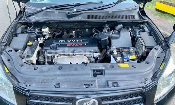 Nunua Ilio tumika Toyota RAV4 Nyeusi Gari ndani ya Nairobi nchini Nairobi Nunua Ilio tumika Toyota RAV4 Nyeusi Gari ndani ya Nairobi nchini Nairobi