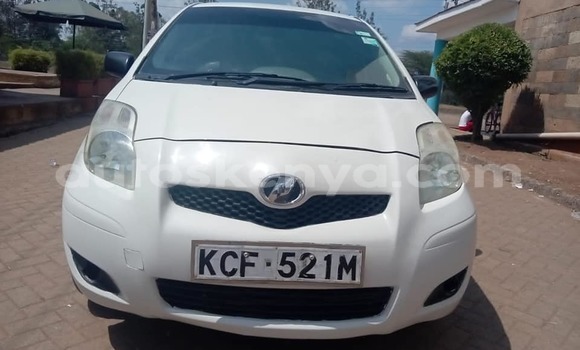 Nunua Ilio tumika Toyota Vitz Nyeupe Gari ndani ya Nairobi nchini Nairobi Nunua Ilio tumika Toyota Vitz Nyeupe Gari ndani ya Nairobi nchini Nairobi