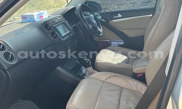 Nunua Ilio tumika Volkswagen Tiguan Fedha Gari ndani ya Nairobi nchini Nairobi Nunua Ilio tumika Volkswagen Tiguan Fedha Gari ndani ya Nairobi nchini Nairobi