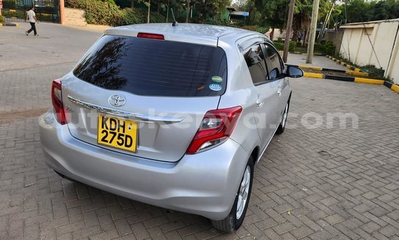 Nunua Ilio tumika Toyota Vitz Fedha Gari ndani ya Nairobi nchini Nairobi Nunua Ilio tumika Toyota Vitz Fedha Gari ndani ya Nairobi nchini Nairobi
