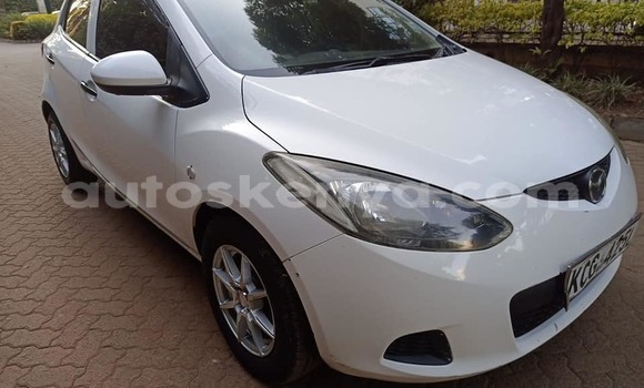 Buy Used Mazda Demio White Car in Nairobi in Nairobi
