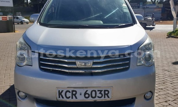 Nunua Ilio tumika Toyota Noah Fedha Gari ndani ya Nairobi nchini Nairobi Nunua Ilio tumika Toyota Noah Fedha Gari ndani ya Nairobi nchini Nairobi