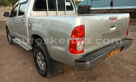 Nunua Ilio tumika Toyota Hilux Fedha Gari ndani ya Nairobi nchini Nairobi Nunua Ilio tumika Toyota Hilux Fedha Gari ndani ya Nairobi nchini Nairobi