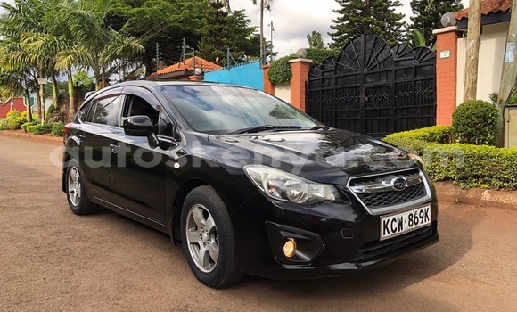 Oofamaa Subaru Impreza Black Makiinaa iti Nairobi keessatti Nairobi keessatti