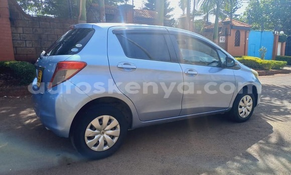 Nunua Ilio tumika Toyota Vitz Bluu Gari ndani ya Nairobi nchini Nairobi Nunua Ilio tumika Toyota Vitz Bluu Gari ndani ya Nairobi nchini Nairobi