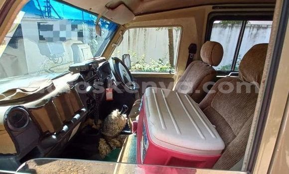 Nunua Ilio tumika Toyota Land Cruiser Kijani Gari ndani ya Nairobi nchini Nairobi Nunua Ilio tumika Toyota Land Cruiser Kijani Gari ndani ya Nairobi nchini Nairobi