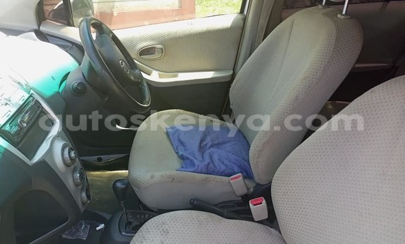 Nunua Ilio tumika Toyota Vitz Nyeupe Gari ndani ya Nairobi nchini Nairobi Nunua Ilio tumika Toyota Vitz Nyeupe Gari ndani ya Nairobi nchini Nairobi