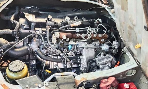 Nunua Ilio tumika Toyota Hiace Nyeupe Gari ndani ya Nairobi nchini Nairobi Nunua Ilio tumika Toyota Hiace Nyeupe Gari ndani ya Nairobi nchini Nairobi