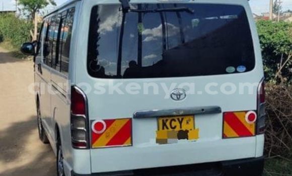 Nunua Ilio tumika Toyota Hiace Nyeupe Gari ndani ya Nairobi nchini Nairobi Nunua Ilio tumika Toyota Hiace Nyeupe Gari ndani ya Nairobi nchini Nairobi