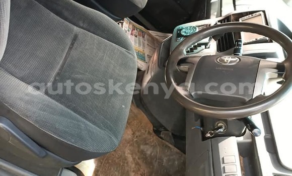 Nunua Ilio tumika Toyota Voxy Bluu Gari ndani ya Nairobi nchini Nairobi Nunua Ilio tumika Toyota Voxy Bluu Gari ndani ya Nairobi nchini Nairobi