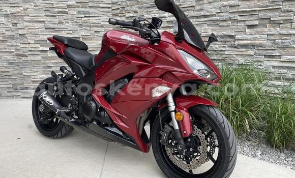 Buy Used Kawasaki Ninja ZX-10R Red Bike in Nairobi in Nairobi Buy Used Kawasaki Ninja ZX-10R Red Bike in Nairobi in Nairobi
