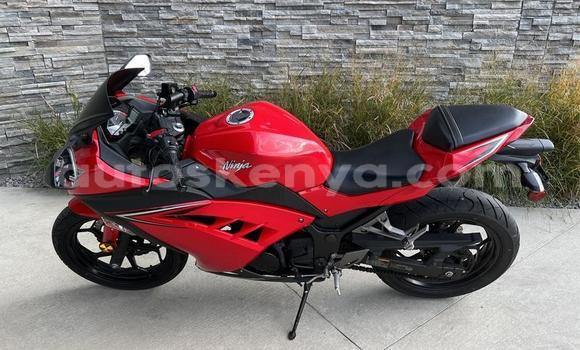 Buy Used Kawasaki Ninja ZX-12R Red Bike in Griftu in Northeast Kenya Buy Used Kawasaki Ninja ZX-12R Red Bike in Griftu in Northeast Kenya
