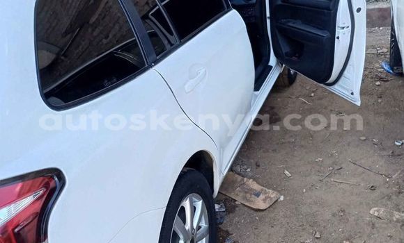 Oofamaa Nissan Wingroad White Makiinaa iti Nairobi keessatti Nairobi keessatti Oofamaa Nissan Wingroad White Makiinaa iti Nairobi keessatti Nairobi keessatti