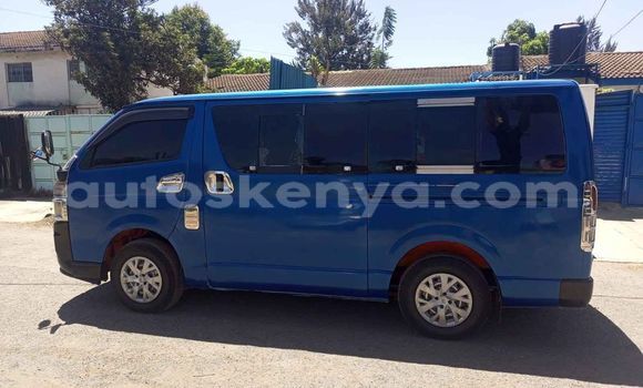 Nunua Ilio tumika Toyota Hiace Bluu Gari ndani ya Nairobi nchini Nairobi