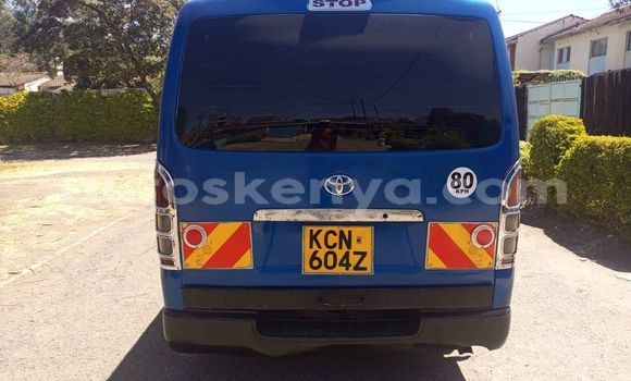 Oofamaa Toyota Hiace Blue Makiinaa iti Nairobi keessatti Nairobi keessatti Oofamaa Toyota Hiace Blue Makiinaa iti Nairobi keessatti Nairobi keessatti