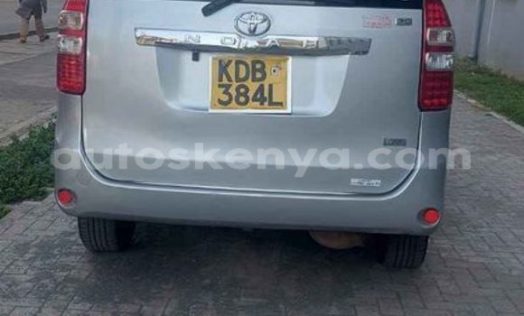 Oofamaa Toyota Noah Silver Makiinaa iti Nairobi keessatti Nairobi keessatti Oofamaa Toyota Noah Silver Makiinaa iti Nairobi keessatti Nairobi keessatti