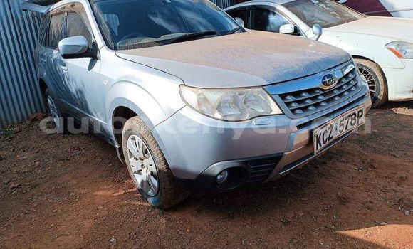 Oofamaa Subaru Forester Blue Makiinaa iti Nairobi keessatti Nairobi keessatti