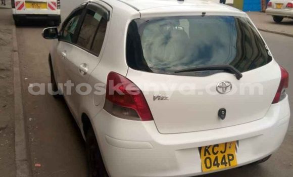 Oofamaa Toyota Vitz White Makiinaa iti Nairobi keessatti Nairobi keessatti Oofamaa Toyota Vitz White Makiinaa iti Nairobi keessatti Nairobi keessatti