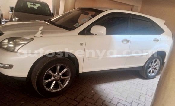 Buy Used Toyota Harrier White Car in Nairobi in Nairobi