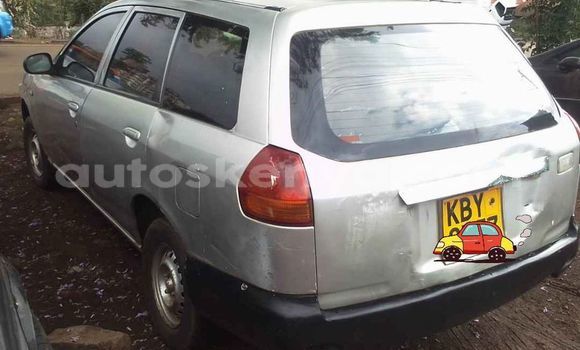 Nunua Ilio tumika Nissan AD Fedha Gari ndani ya Nairobi nchini Nairobi