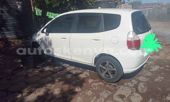 Oofamaa Honda Fit White Makiinaa iti Nairobi keessatti Nairobi keessatti Oofamaa Honda Fit White Makiinaa iti Nairobi keessatti Nairobi keessatti