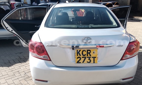 Nunua Ilio tumika Toyota Allion Fedha Gari ndani ya Nairobi nchini Nairobi