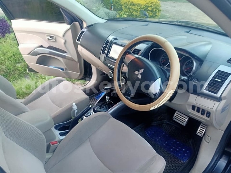 Big with watermark mitsubishi outlander nairobi nairobi 20407