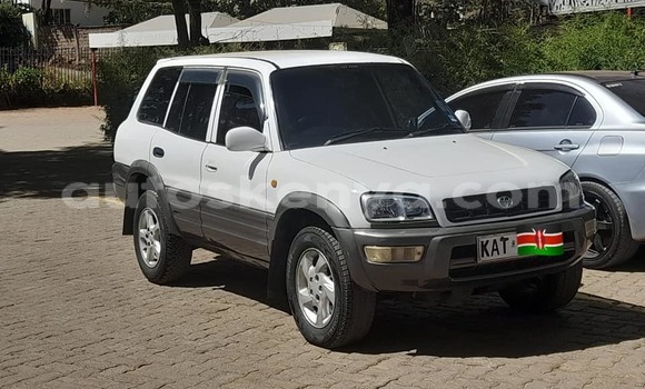 Buy Used Toyota RAV4 White Car in Nairobi in Nairobi