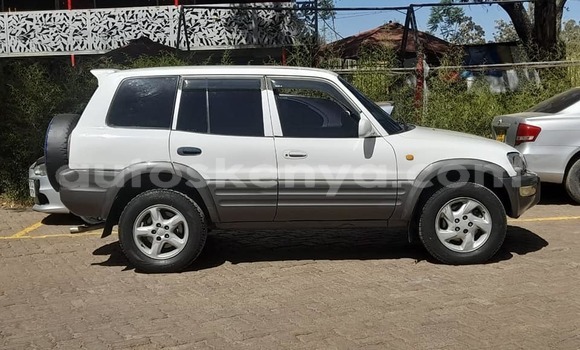 Buy Used Toyota RAV4 White Car in Nairobi in Nairobi Buy Used Toyota RAV4 White Car in Nairobi in Nairobi