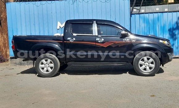 Buy Used Toyota Hilux Black Car in Nairobi in Nairobi